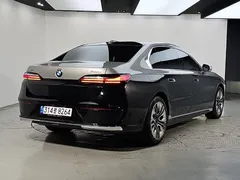 2023 BMW 7-Series 740d xDrive Design Pure Excellence — фото 4