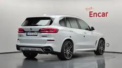 2022 BMW X5 M50i — фото 2