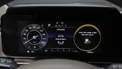 2023 Kia Carnival Gasoline 9-Seater Hi-Limousine — фото 8