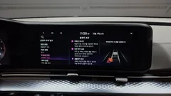2023 Kia Carnival Gasoline 9-Seater Hi-Limousine — фото 17