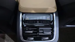 2023 Volvo XC90 T8 Ultimate Bright Hybrid — фото 17
