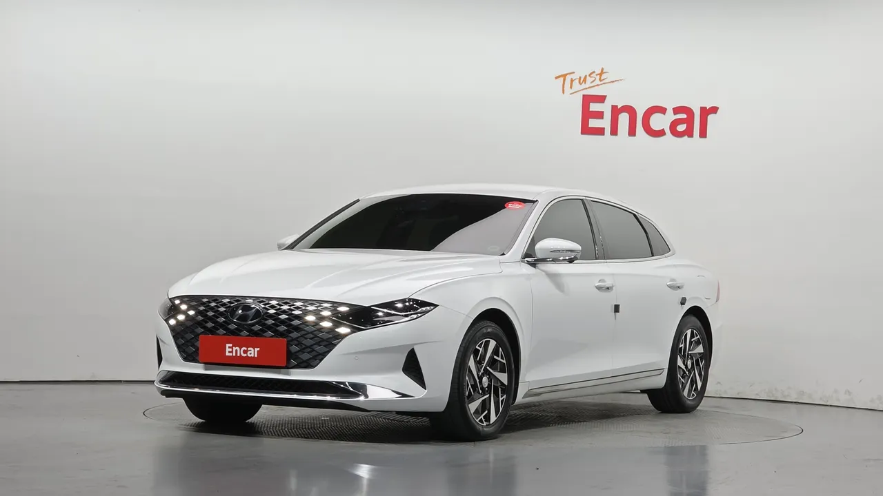 2022 Hyundai Grandeur Le Blanc