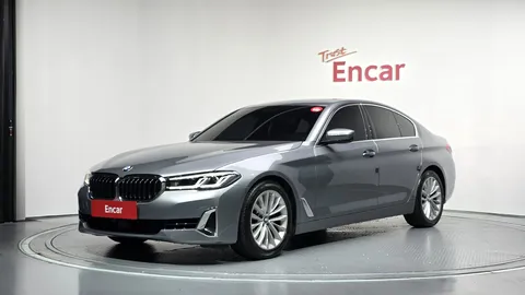 2023 BMW 5-Series 520i Luxury