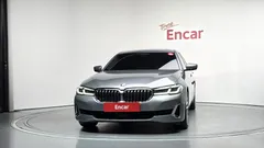 2023 BMW 5-Series 520i Luxury — фото 3