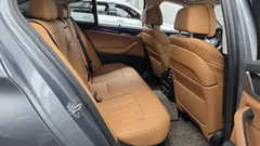2023 BMW 5-Series 520i Luxury — фото 11