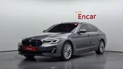 2023 BMW 5-Series 520i Luxury — фото 1