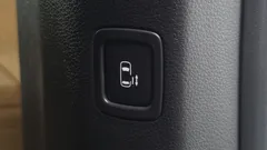 2023 Kia Carnival Diesel 9-Seater Signature — фото 17