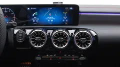 2023 Mercedes-Benz CLA-Class CLA250 4MATIC — фото 20