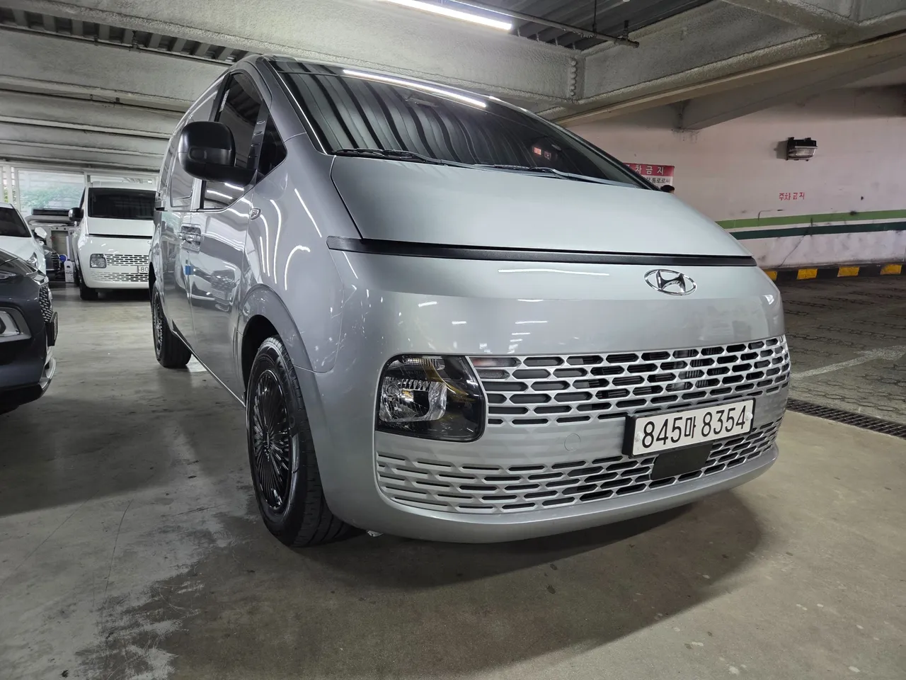 2023 Hyundai Staria Cargo 3-Seater