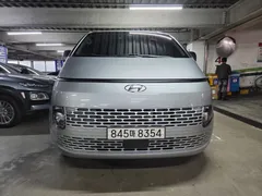 2023 Hyundai Staria Cargo 3-Seater — фото 3