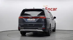 2023 Kia Carnival Diesel 9-Seater Noblesse — фото 4