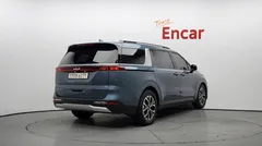 2023 Kia Carnival Diesel 9-Seater Prestige — фото 2