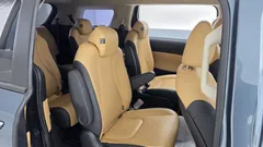2023 Kia Carnival Diesel 9-Seater Prestige — фото 11