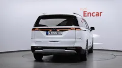 2023 Kia Carnival Diesel 9-Seater Prestige — фото 4