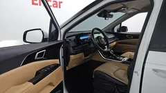 2023 Kia Carnival Diesel 9-Seater Prestige — фото 10