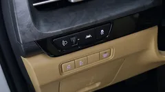 2023 Kia Carnival Diesel 9-Seater Prestige — фото 19