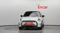 2024 Mini Cooper 5Door Classic — фото 3