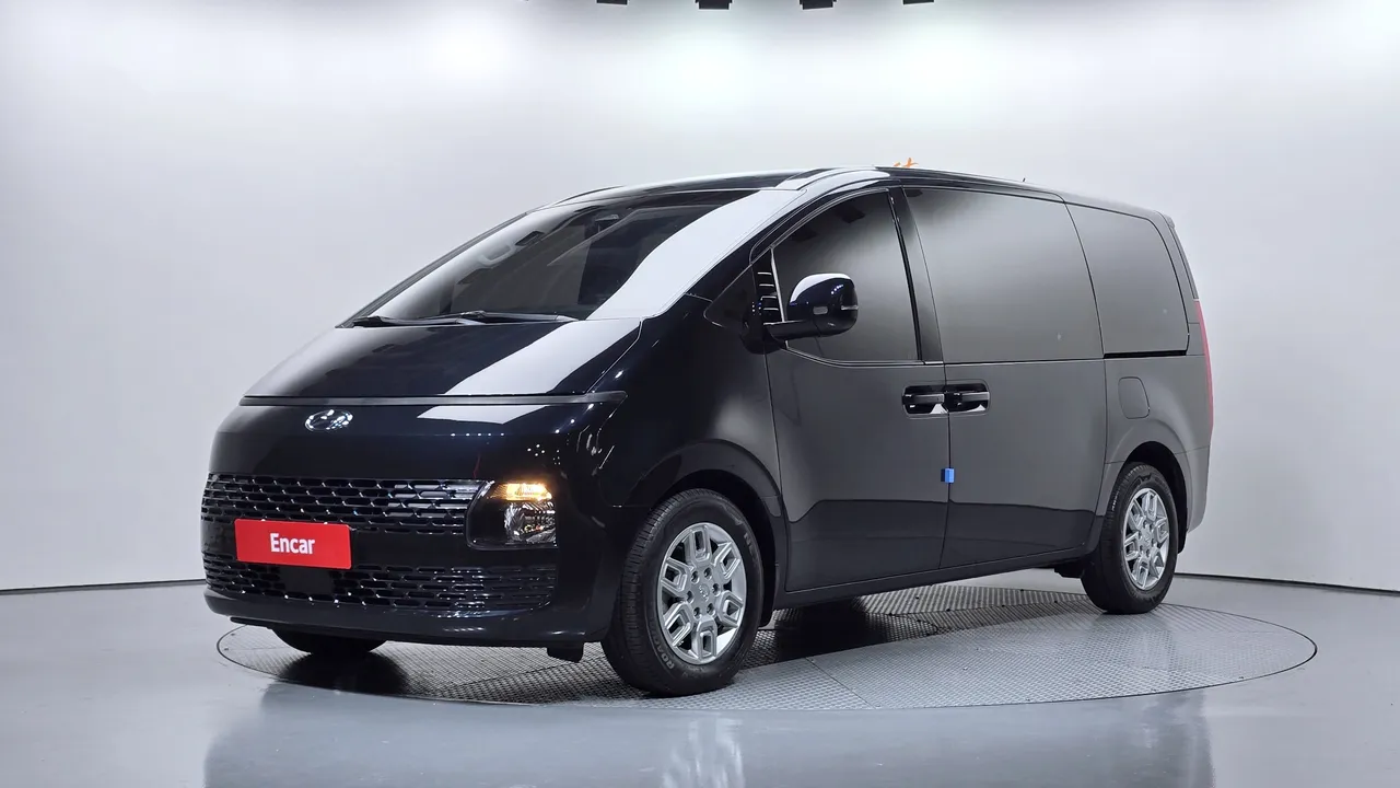 2022 Hyundai Staria L3.5 Cargo 5-Seater