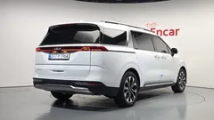 2023 Kia Carnival Diesel 9-Seater Signature — фото 2
