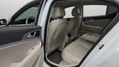 2023 Genesis G70 Gasoline 2.0T 2WD — фото 11