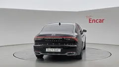2023 Hyundai Grandeur Premium — фото 4
