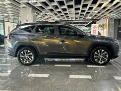 2023 Hyundai Tucson Premium 2WD — фото 4