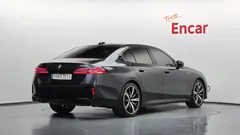 2024 BMW 5-Series 530i xDrive M Sport — фото 2