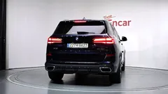 2022 BMW X5 xDrive 40i M Sport — фото 4