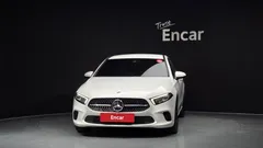 2022 Mercedes-Benz A-Class A220 Sedan — фото 4