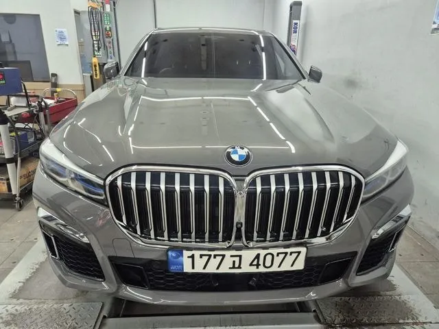 2022 BMW 7-Series 740Li xDrive M Sport Package