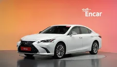 2023 Lexus ES Luxury Plus — фото 1