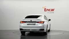 2023 Lexus ES Luxury Plus — фото 4