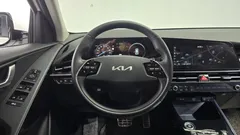 2022 Kia Niro Signature — фото 16