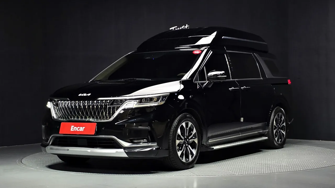 2022 Kia Carnival Gasoline 7-Seater Hi-Limousine