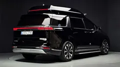 2022 Kia Carnival Gasoline 7-Seater Hi-Limousine — фото 2