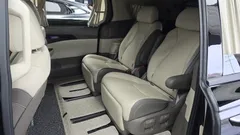 2022 Kia Carnival Gasoline 7-Seater Hi-Limousine — фото 16