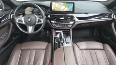 2023 BMW 5-Series 530i xDrive M Sport Package — фото 7