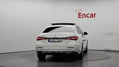 2022 Mercedes-Benz C-Class C200 4MATIC Avantgarde — фото 4