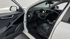 2022 Kia Niro Signature — фото 10