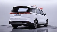 2023 Kia Carnival Diesel 9-Seater Signature — фото 2