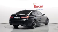 2023 BMW 3-Series 330e M Sport — фото 2