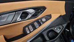 2023 BMW 3-Series 330e M Sport — фото 19