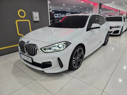 2022 BMW 1-Series 120i Sports