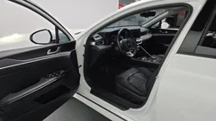 2023 Kia K5 2.0 LPI(Renter car) — фото 10