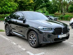 2023 BMW X4 xDrive20i M Sports Pro — фото 2