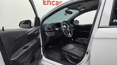 2022 Chevrolet Spark LT — фото 10