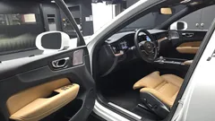 2023 Volvo XC60 T8 Ultimate Bright — фото 10
