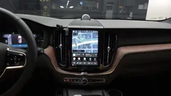 2023 Volvo XC60 T8 Ultimate Bright — фото 18