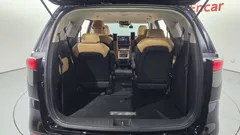 2023 Kia Carnival Diesel 9-Seater Prestige — фото 17