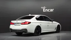 2023 BMW 5-Series 530i M Sport Package — фото 2